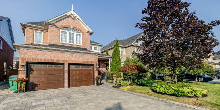 7123 Appletree Ln Mississauga